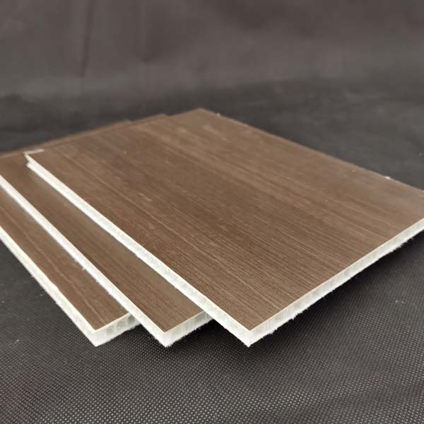 使用cfrt纖維(wéi)增強複合(he)材料的優(yōu)勢：具有高(gao)強度和抗(kang)疲勞性