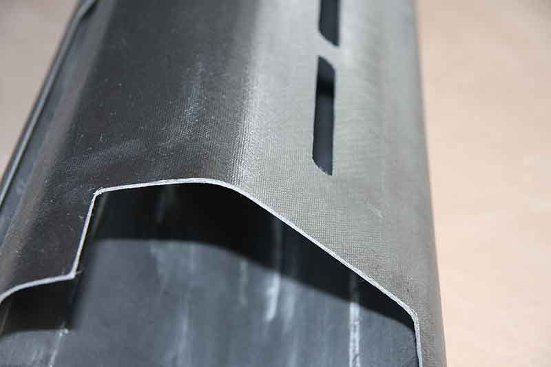 CFRT成型件用(yòng)于新能源汽車—減(jian)輕車重增加續航(hang)