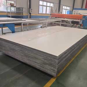 CFRT蒙皮增強車廂(xiāng)闆複合闆